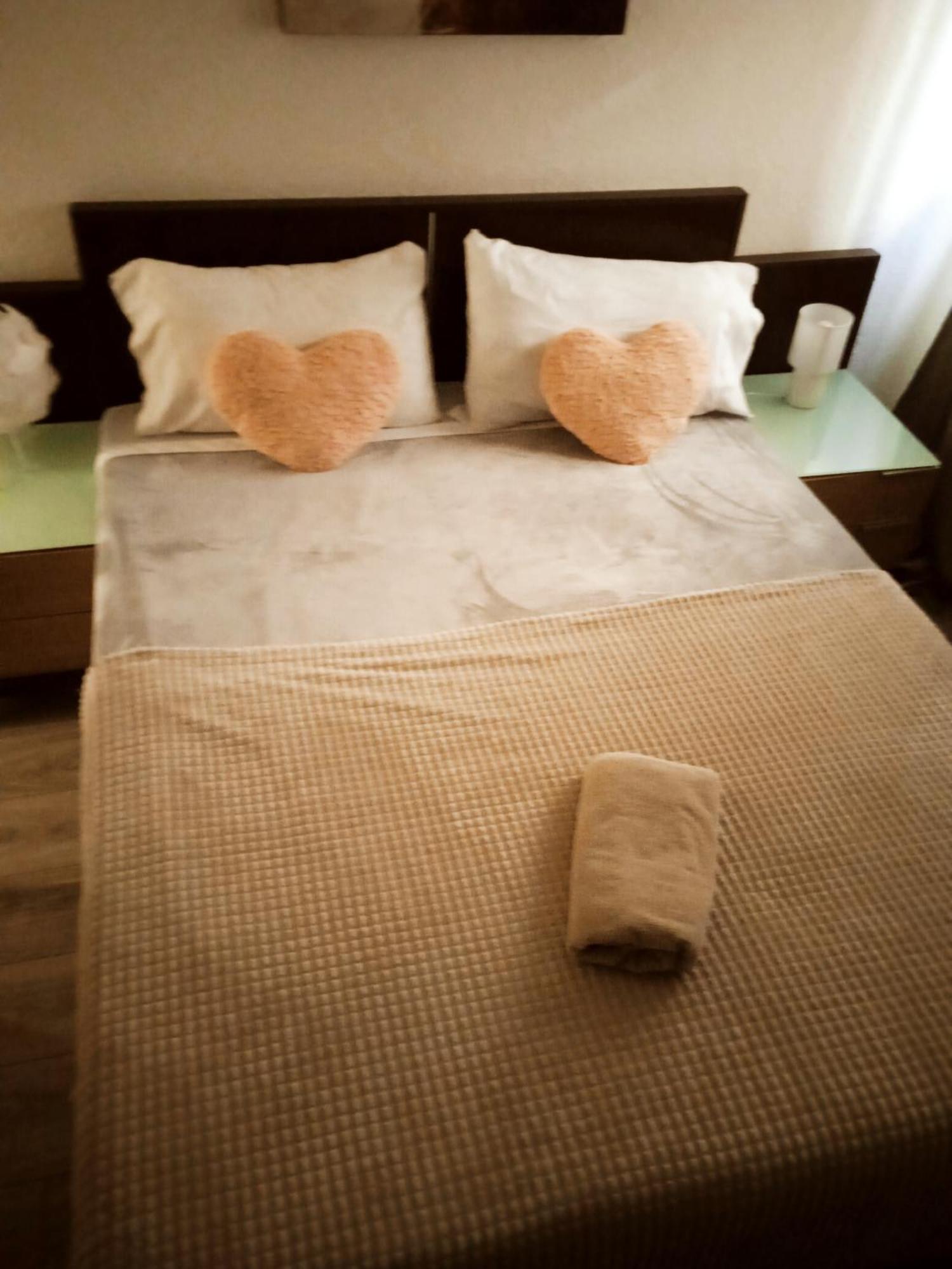 Berceo 21 Apartment Logrono Bagian luar foto