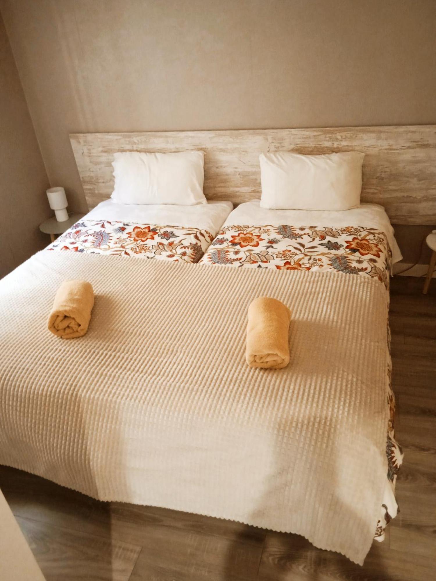 Berceo 21 Apartment Logrono Bagian luar foto